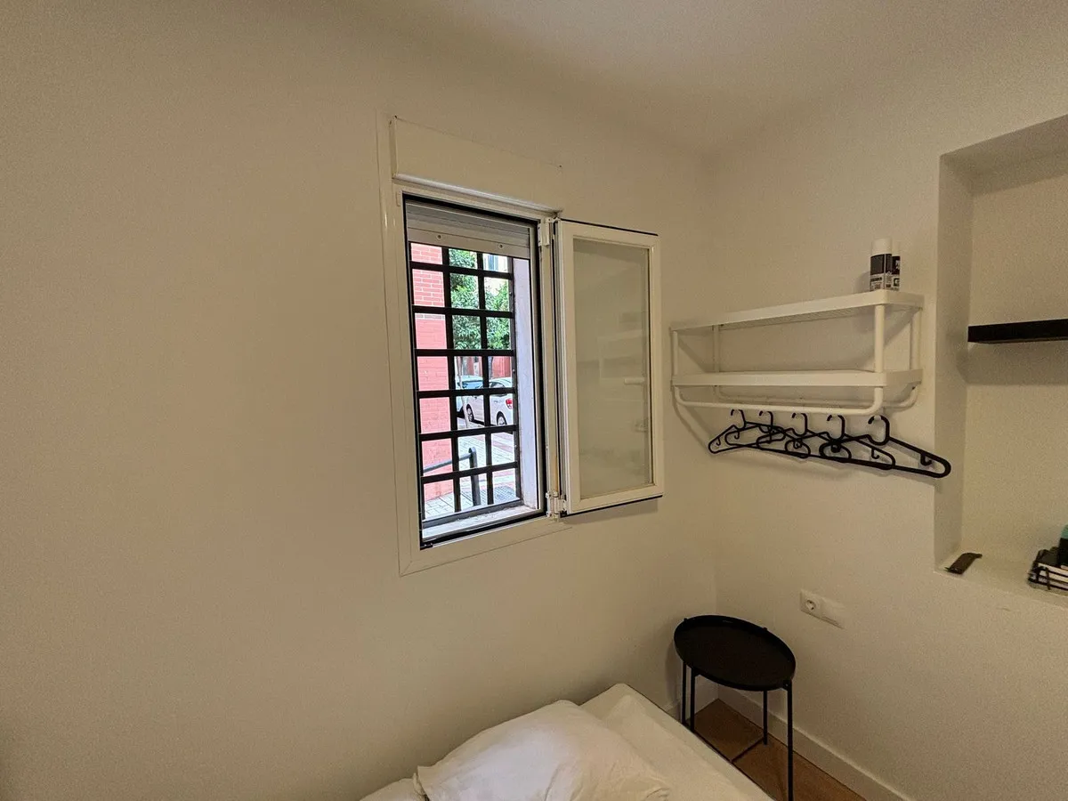 1114dc21-86a6-4bf8-a891-fb30c8280a0d