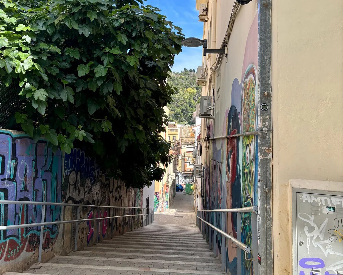 901bf136-807a-41c3-81bf-765998849139