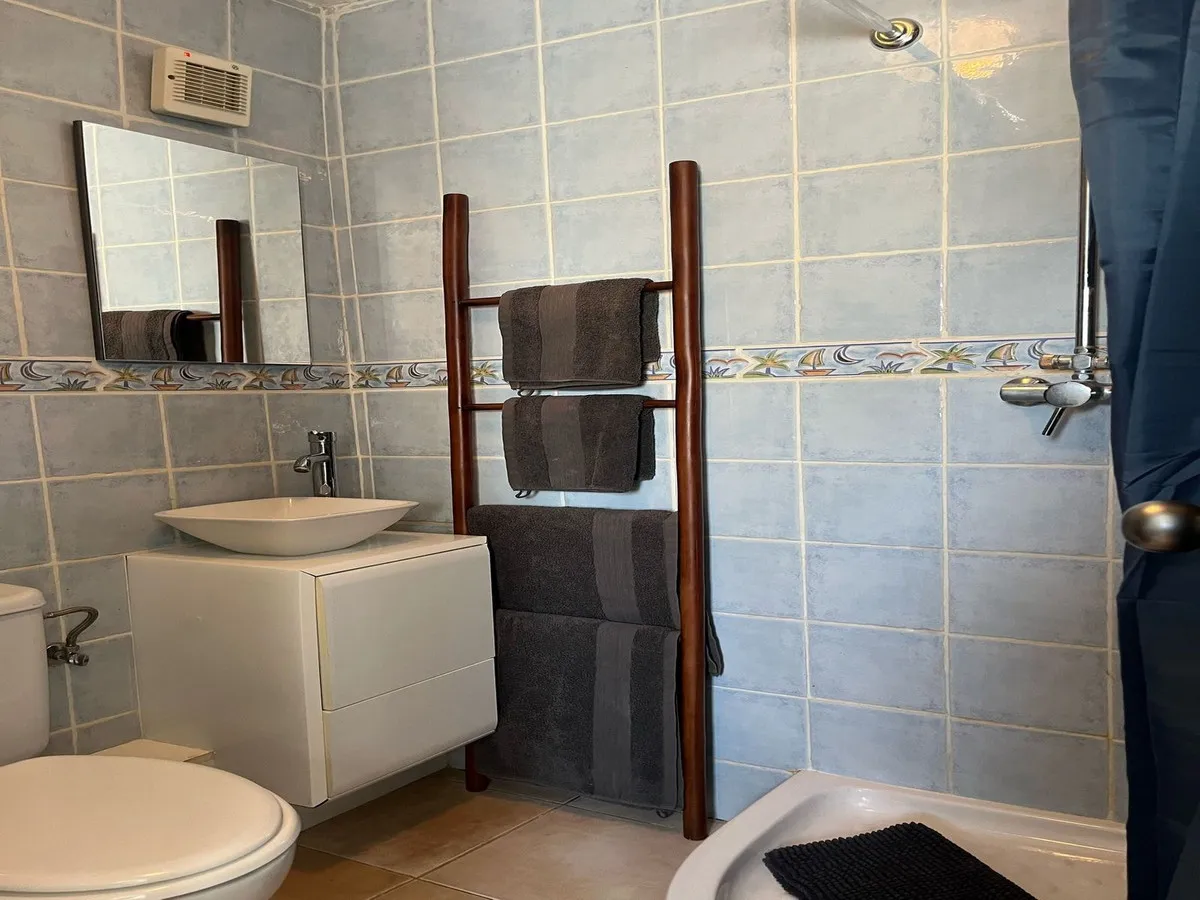 13cbb759-cb0b-4b03-8f77-9d671f52e6af