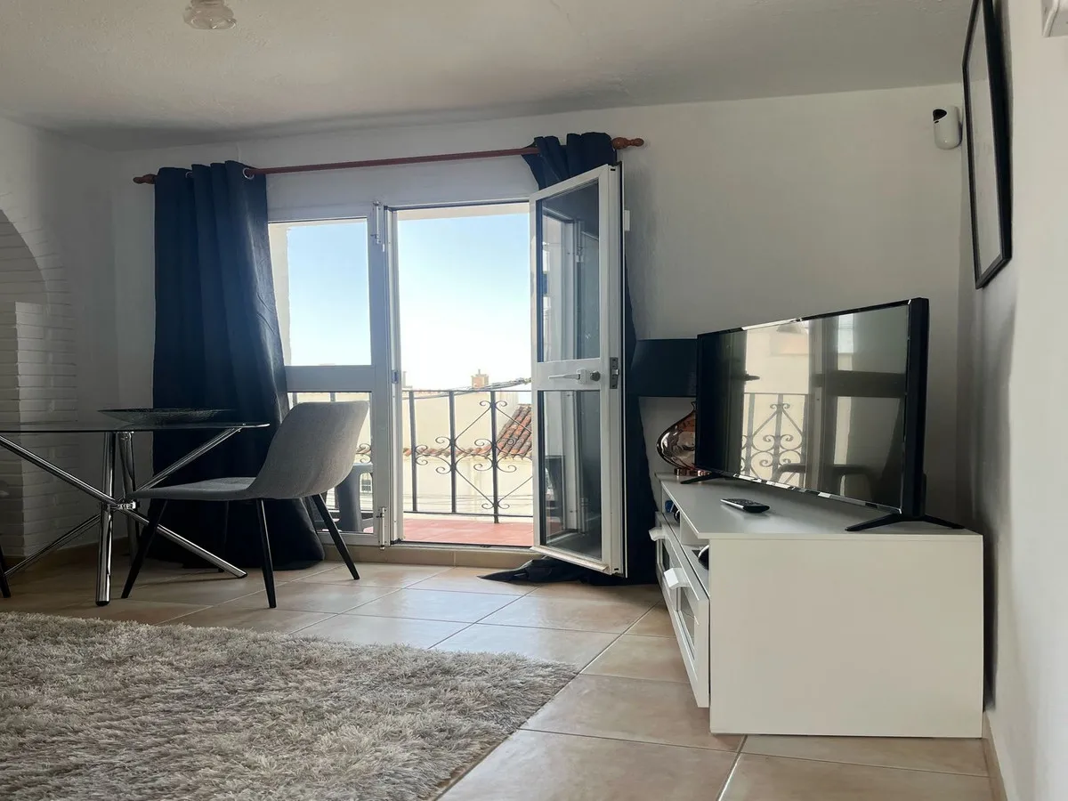 37d3202f-287c-43d8-8225-22a7d3296ae2