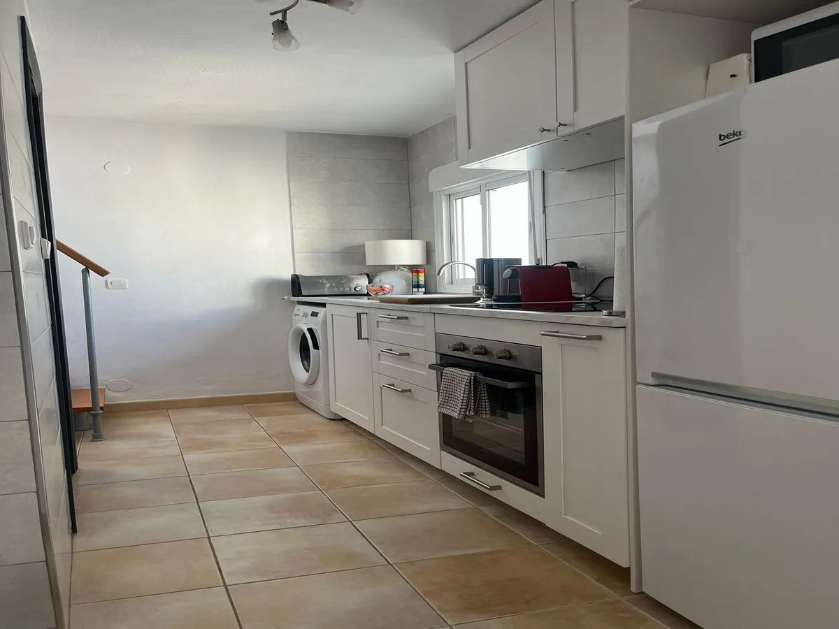 4fc25163-e6ab-4a0e-8602-8396687e1830