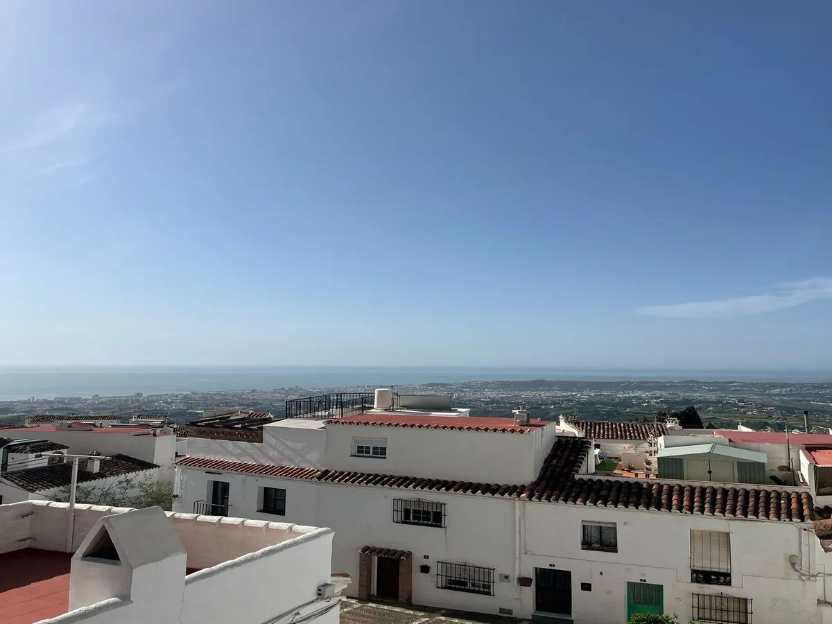 991c91fc-b646-45a5-9285-4fe3a50e6764