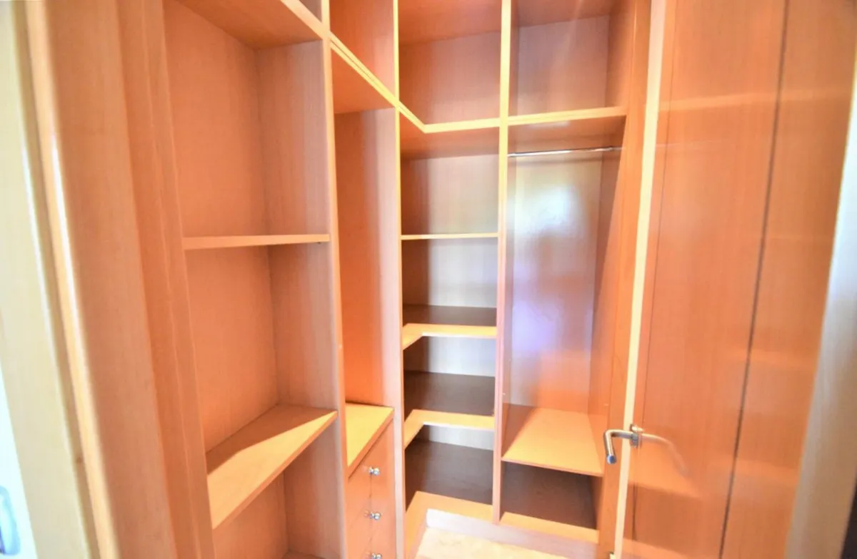 67c5a853-6476-47ec-b6d2-c0e50b30c4ed