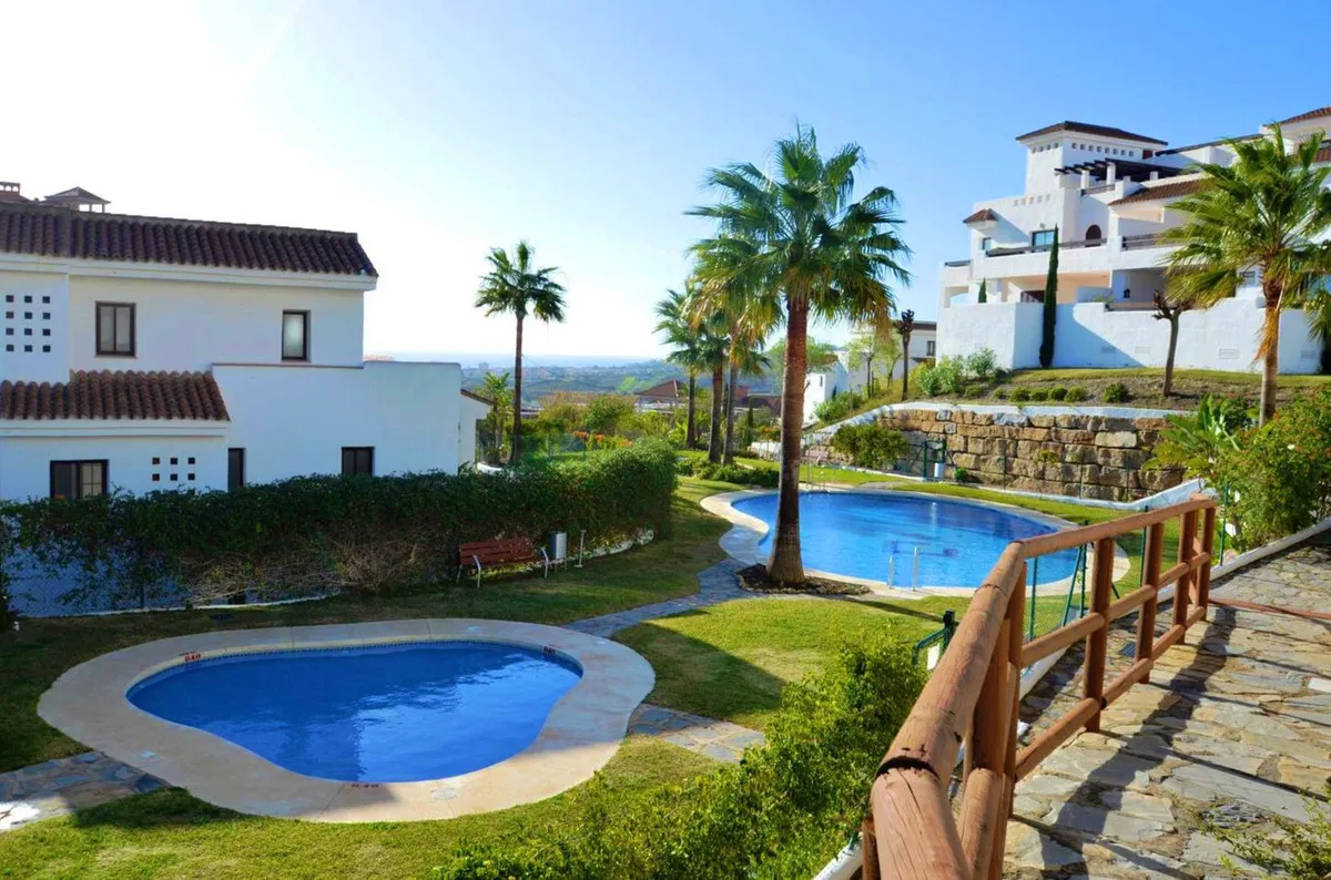 b133cbf9-e3f8-4212-8890-0273438eea10