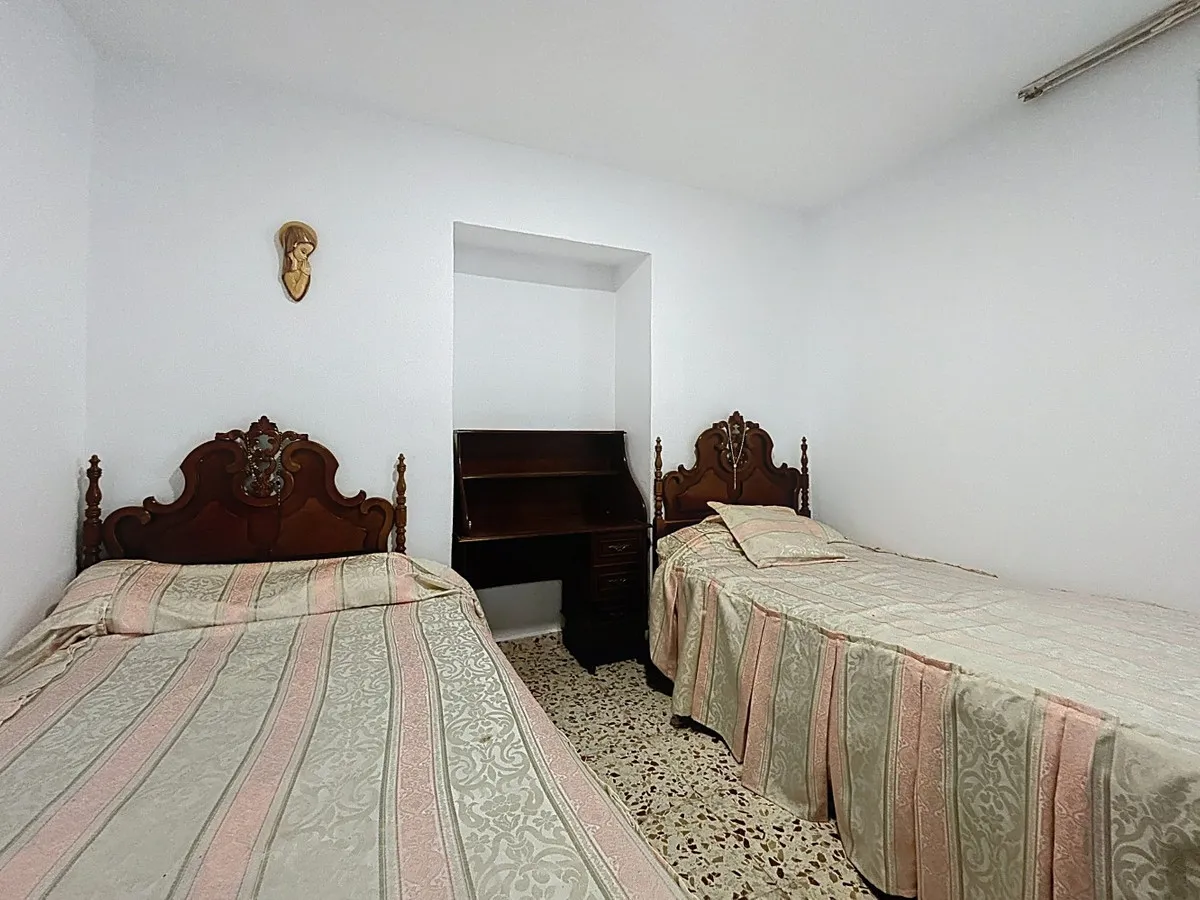 17766844-53af-469f-909a-249a88529587