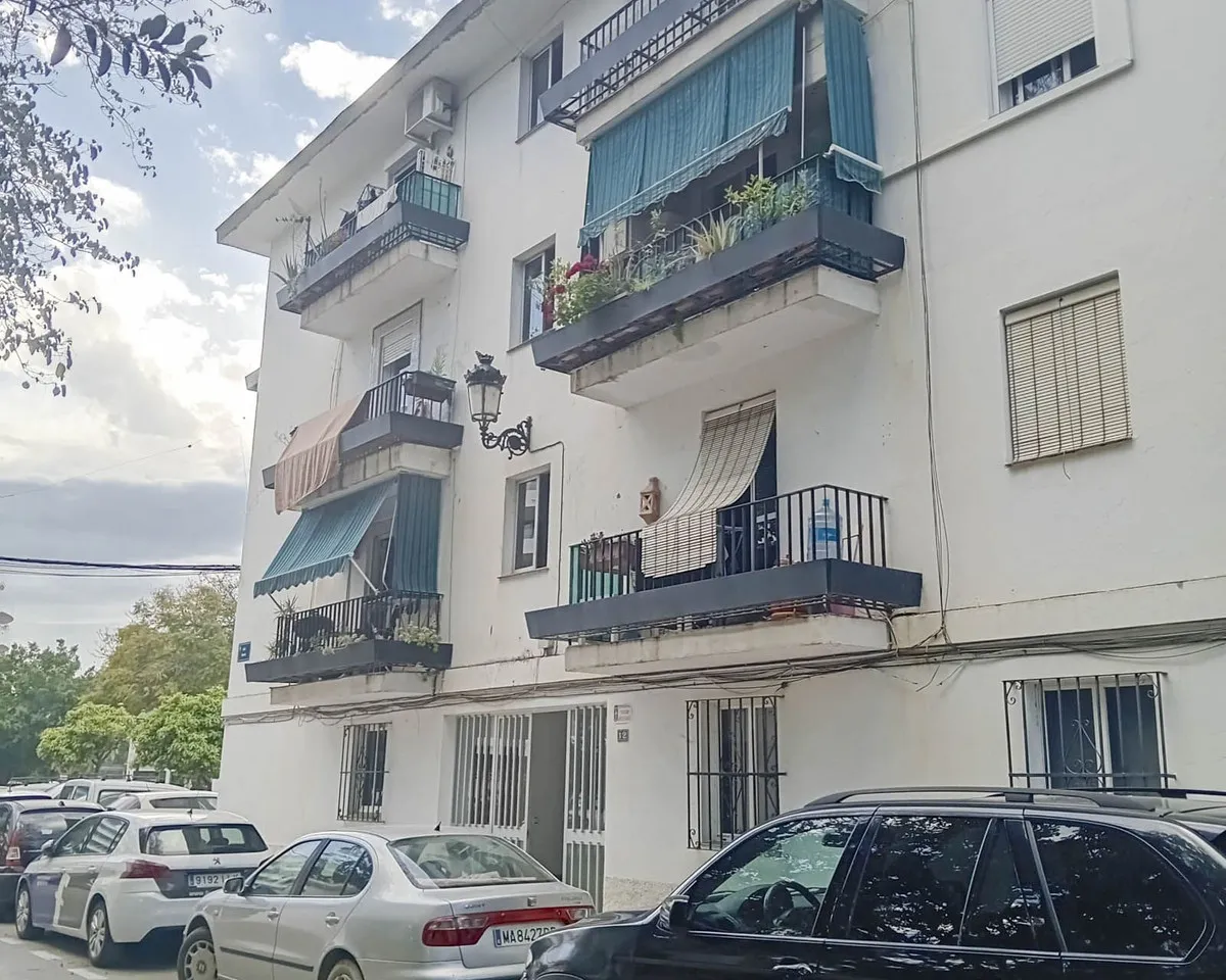 1c6a184f-7bf7-463f-b8ca-1d64fcdd5e9f