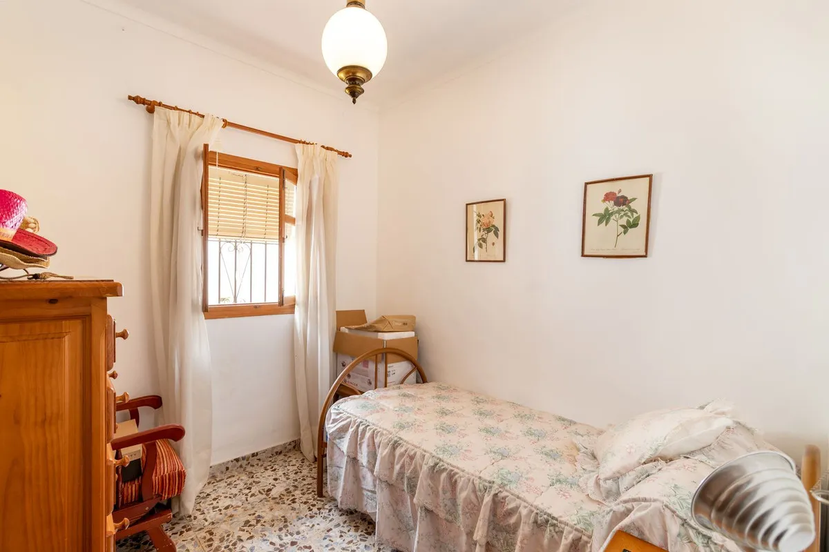 a129d734-2c8d-478e-89ae-776e400cc2e8