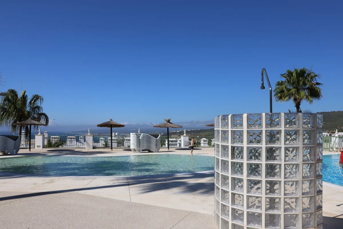 19bbaf79-9e54-4a9f-8275-d695a1027e45