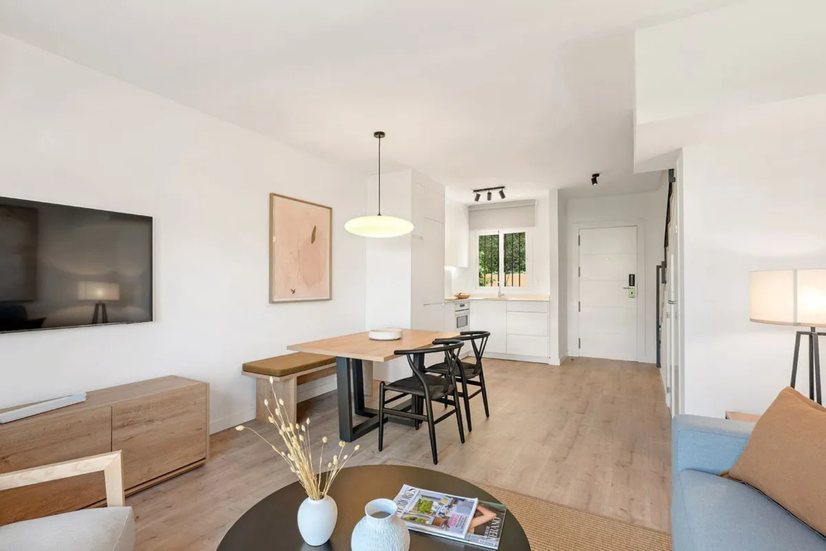 41706217-24ef-4493-a792-0bfab5916500