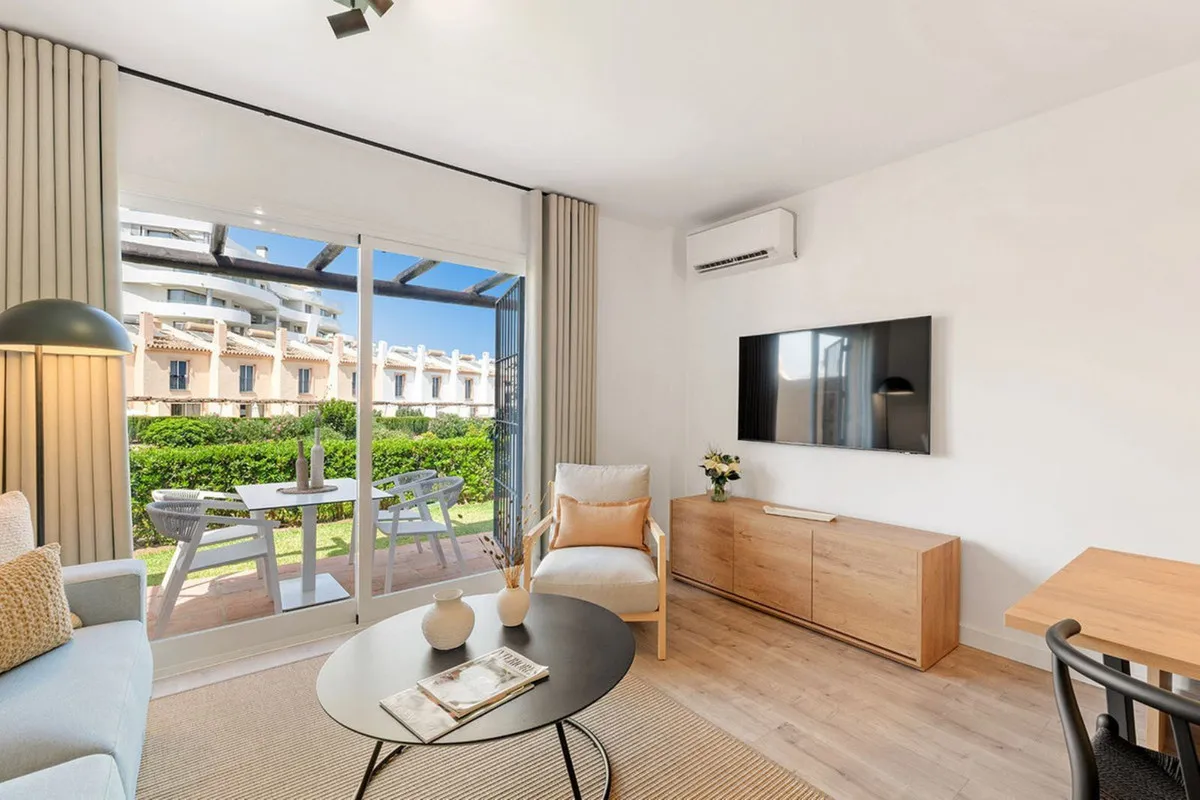 73424204-50da-4afb-9f1e-bd9f49ba3e70