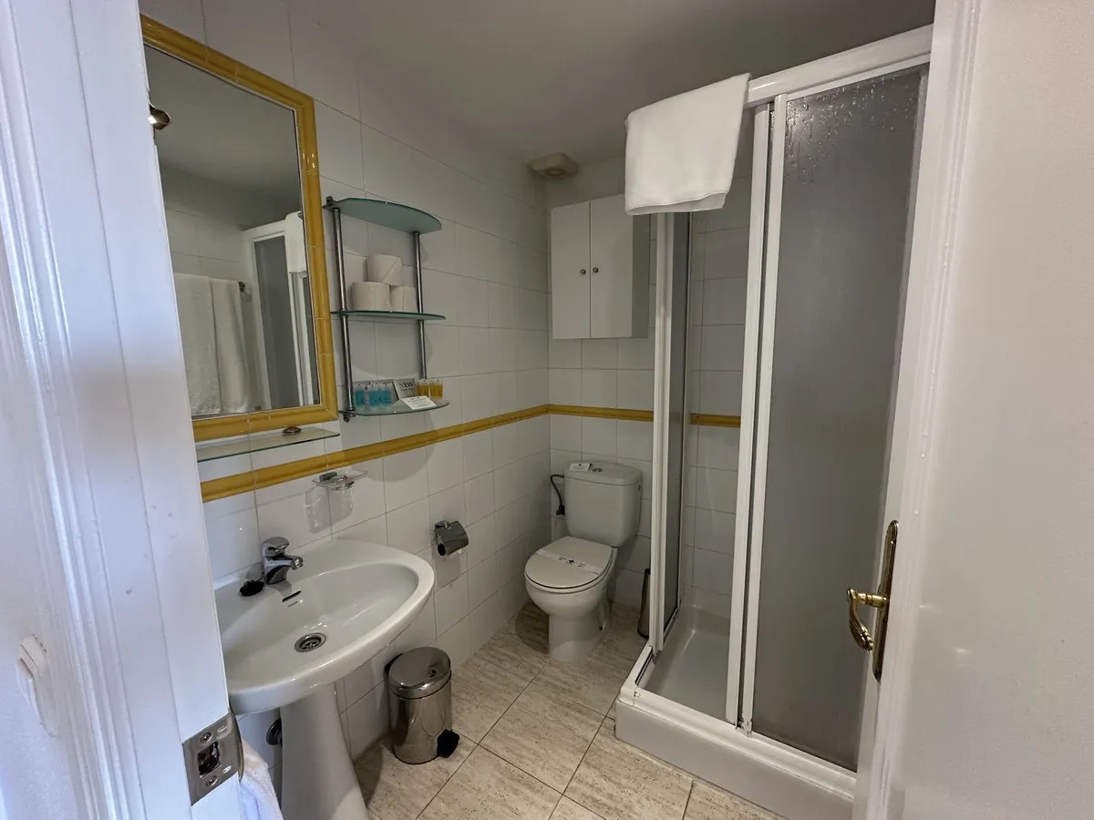 e80a4f15-7328-414b-b984-cca8fa8b083e