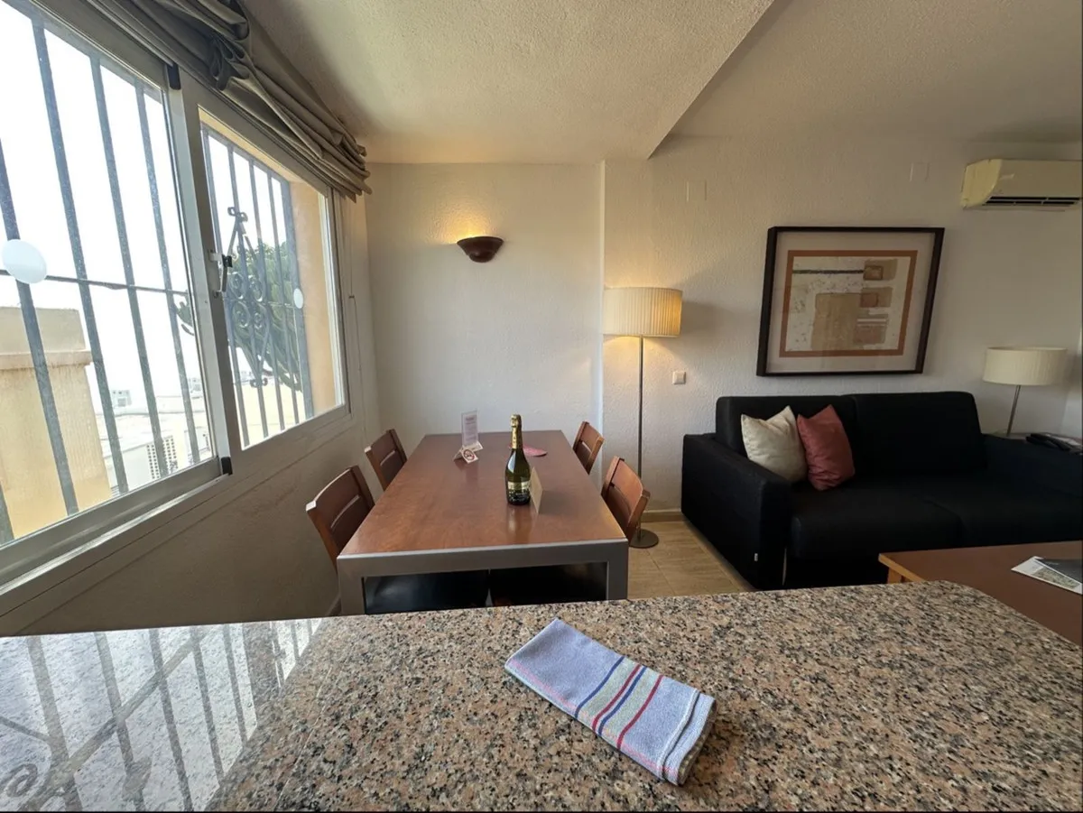 f6109e98-3e85-4d87-8015-e12b1592dcc3