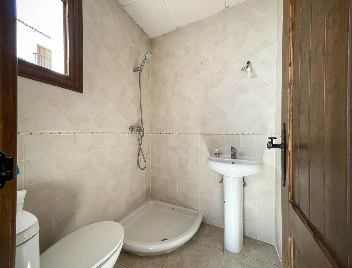 4efb3453-2a35-4d82-9d72-1fbecee77013