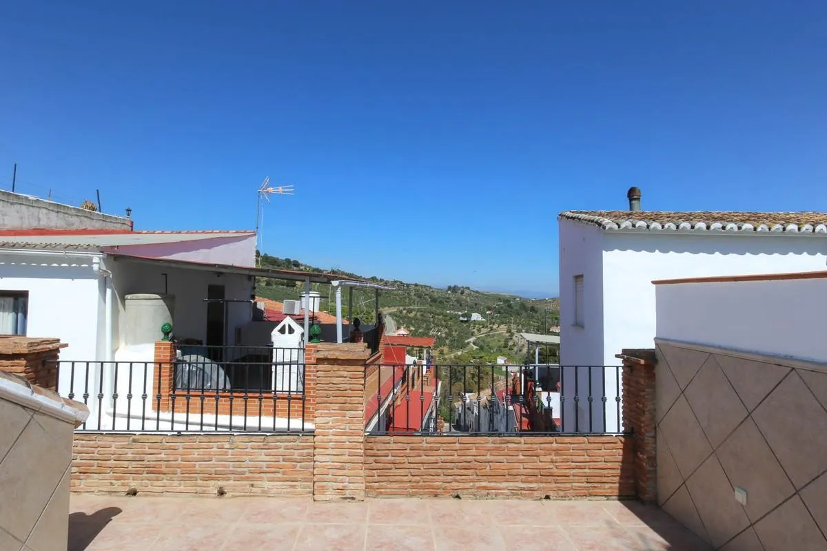 d12d4bfe-da04-4090-97f5-b32a8e3916d2