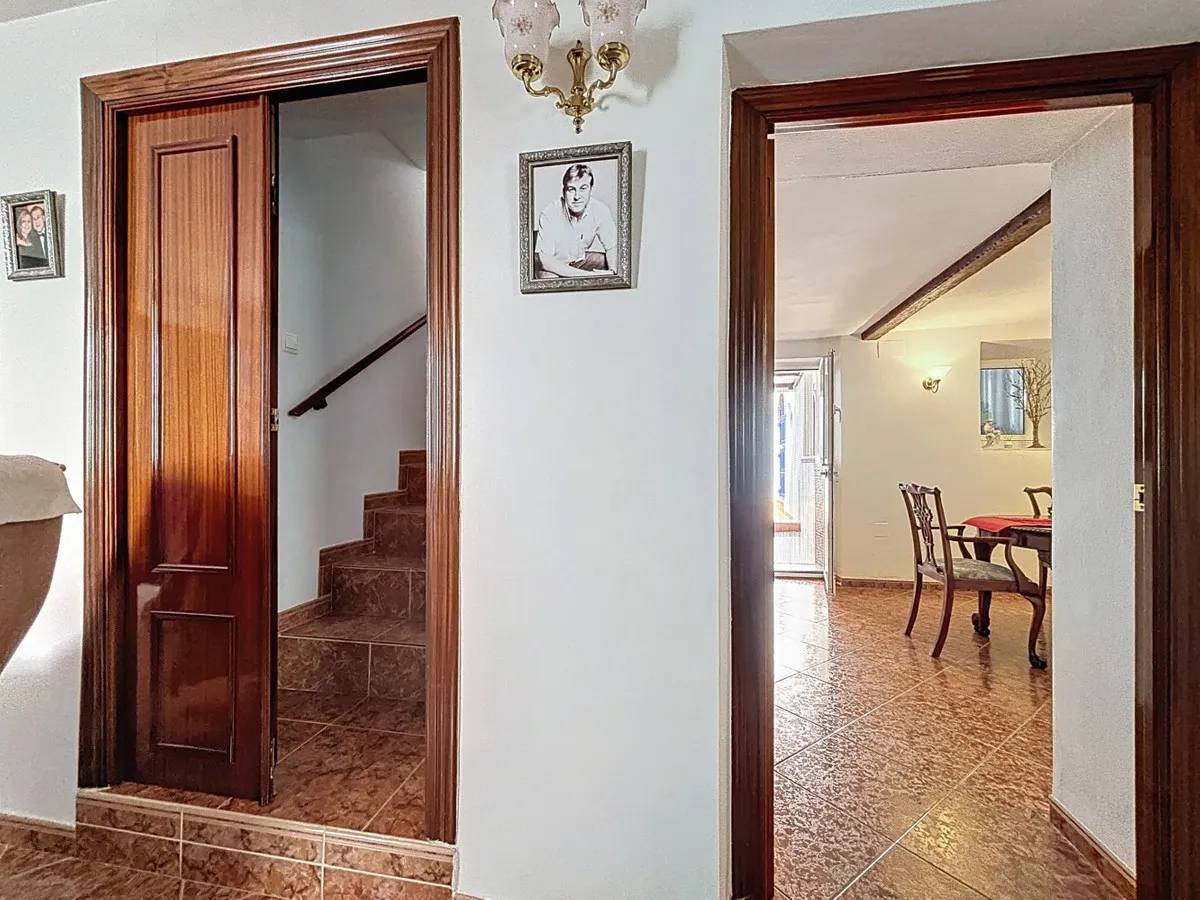 557765b9-5043-4c56-9f45-b5e774b13c22