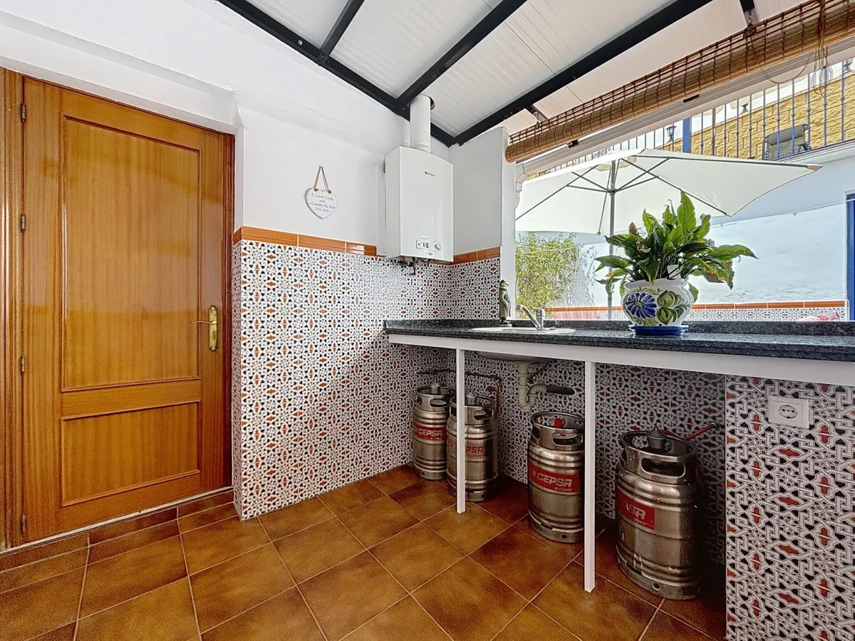 9c79f270-d16e-423d-81ee-ff11c5018d9a