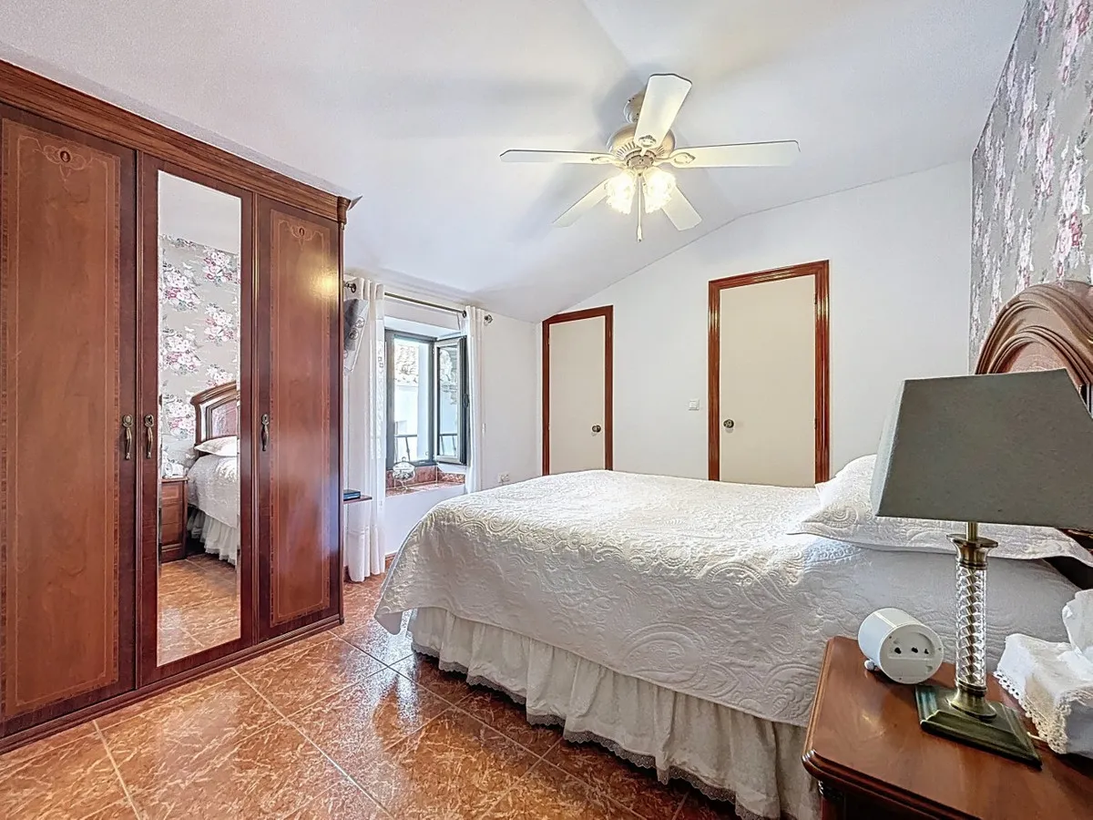 d4b1a6f1-3d6d-485a-b30c-adb2c5c2ba52