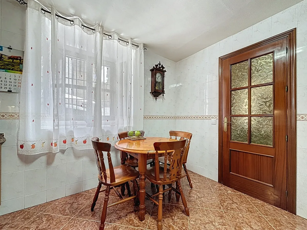 fb25b18a-c10e-4099-85b6-5bdfb1787862