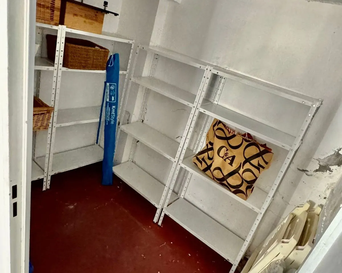 12328e05-3f14-4bb3-80ba-b32e9d64d76d