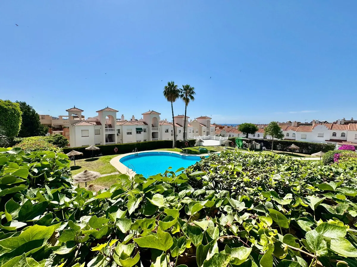 1ee29527-29c4-44f9-9665-9c0e3eaca5b2