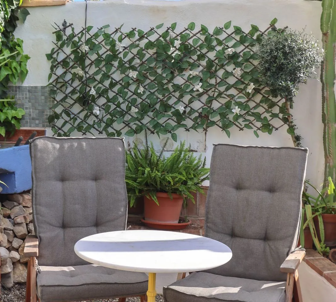 02ee0451-e7f1-4eba-a2e1-d245035b1391