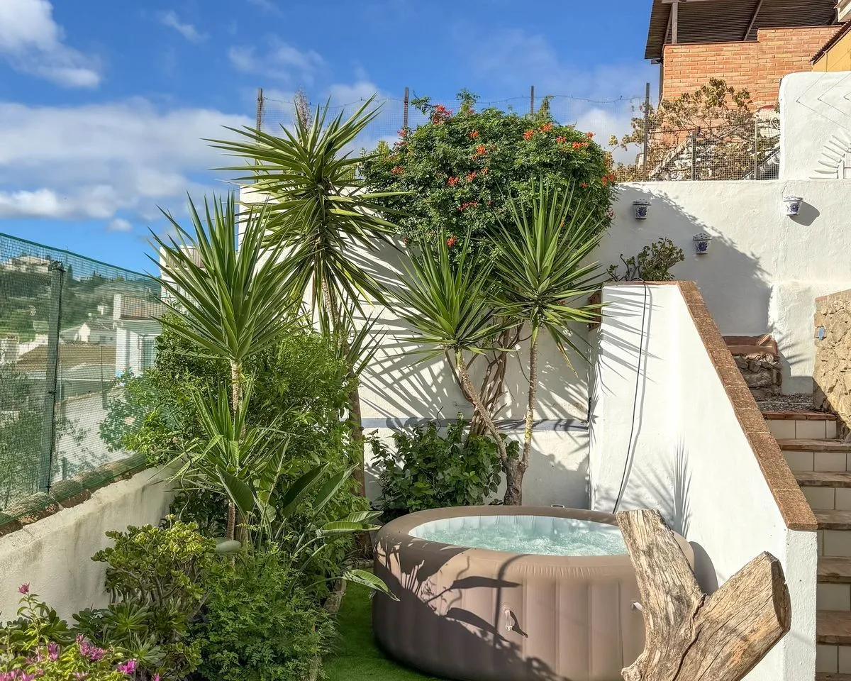 2b5057bf-5971-48a4-b538-bd302ca9e04f