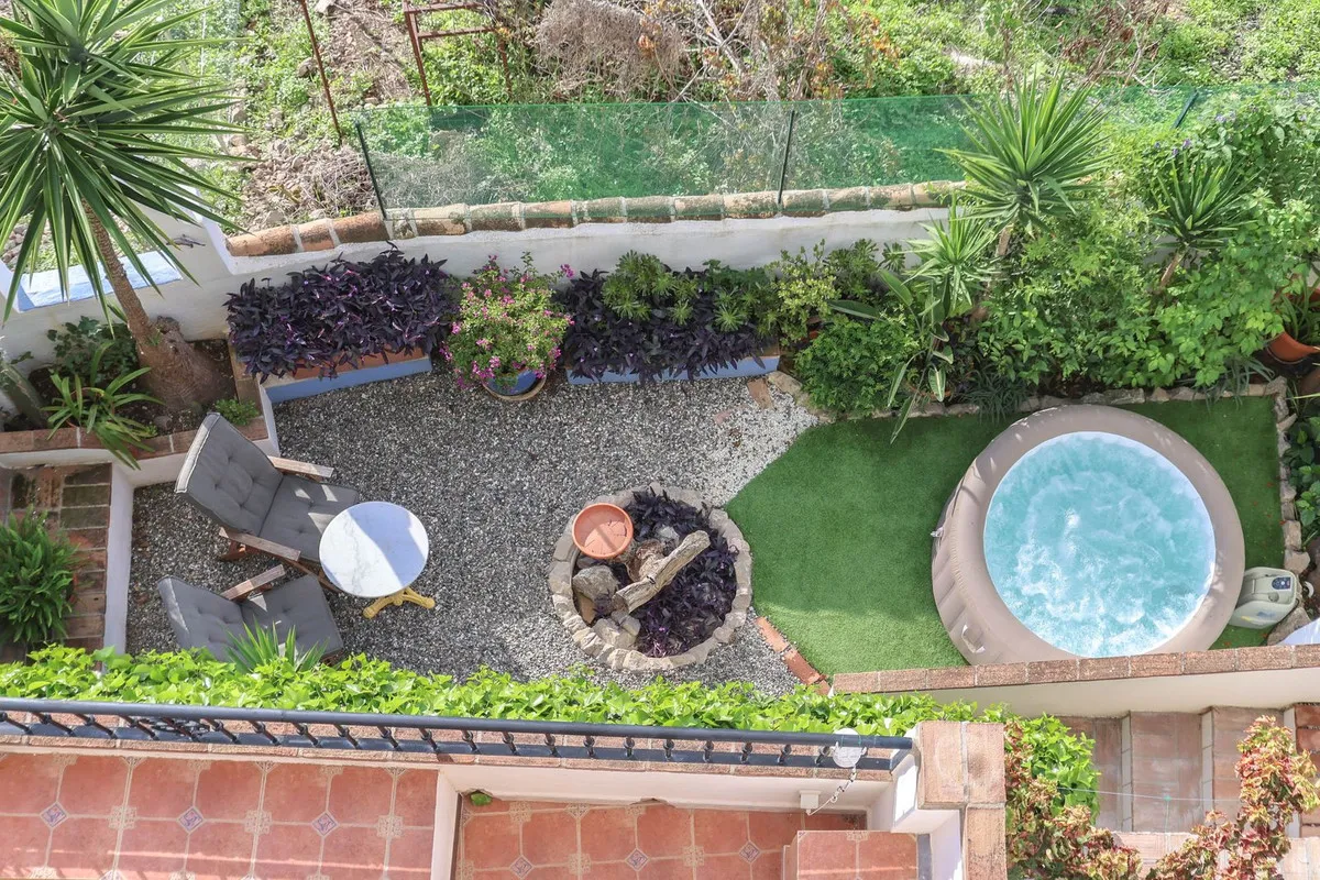 419f58ed-dcae-4d5f-9dbc-51ebf22c98e6