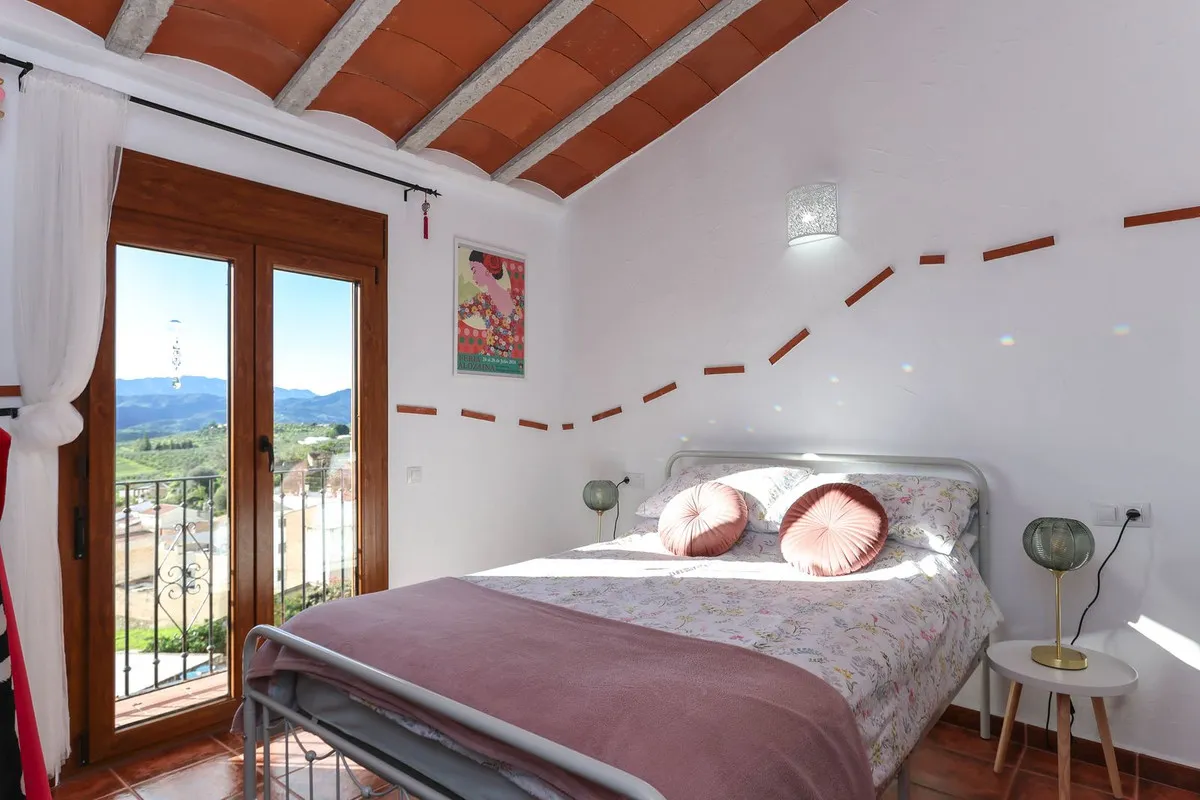 5901a022-8cb7-4b61-981f-ab567cf985d3