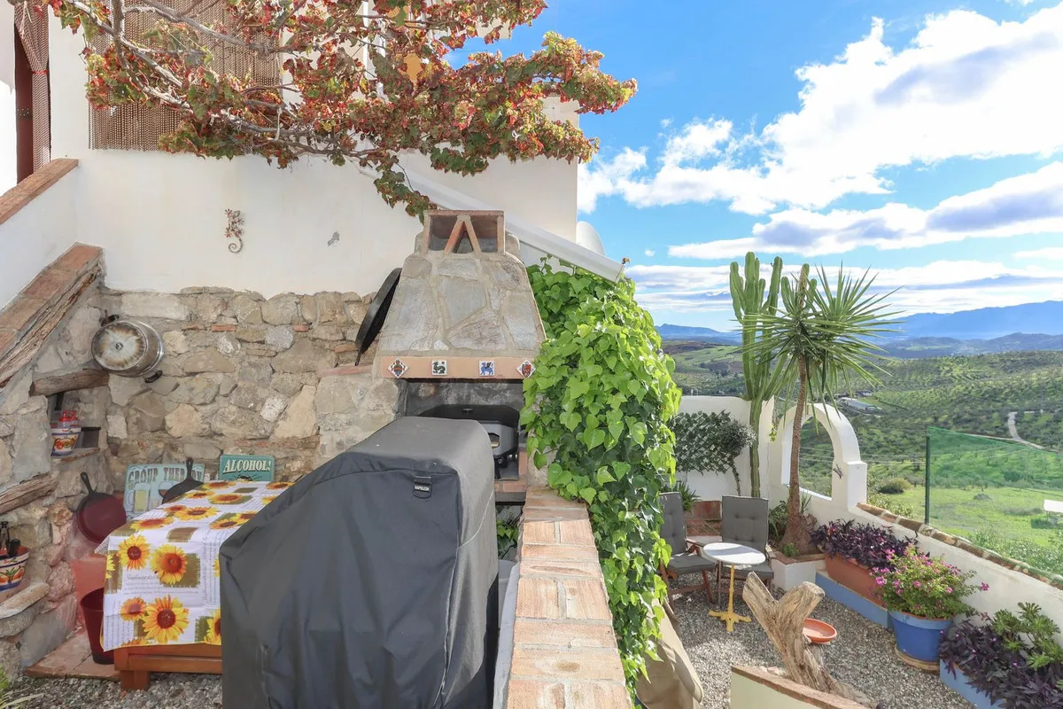 9763e3c5-55b4-4094-8ab1-14f0cfc1825a