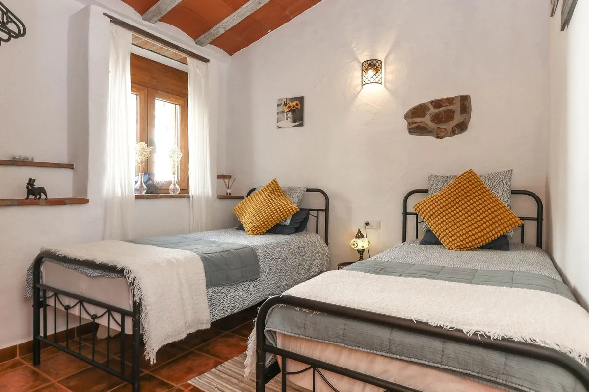 a765be6d-3874-4a7a-b4c4-500e16f9df0b