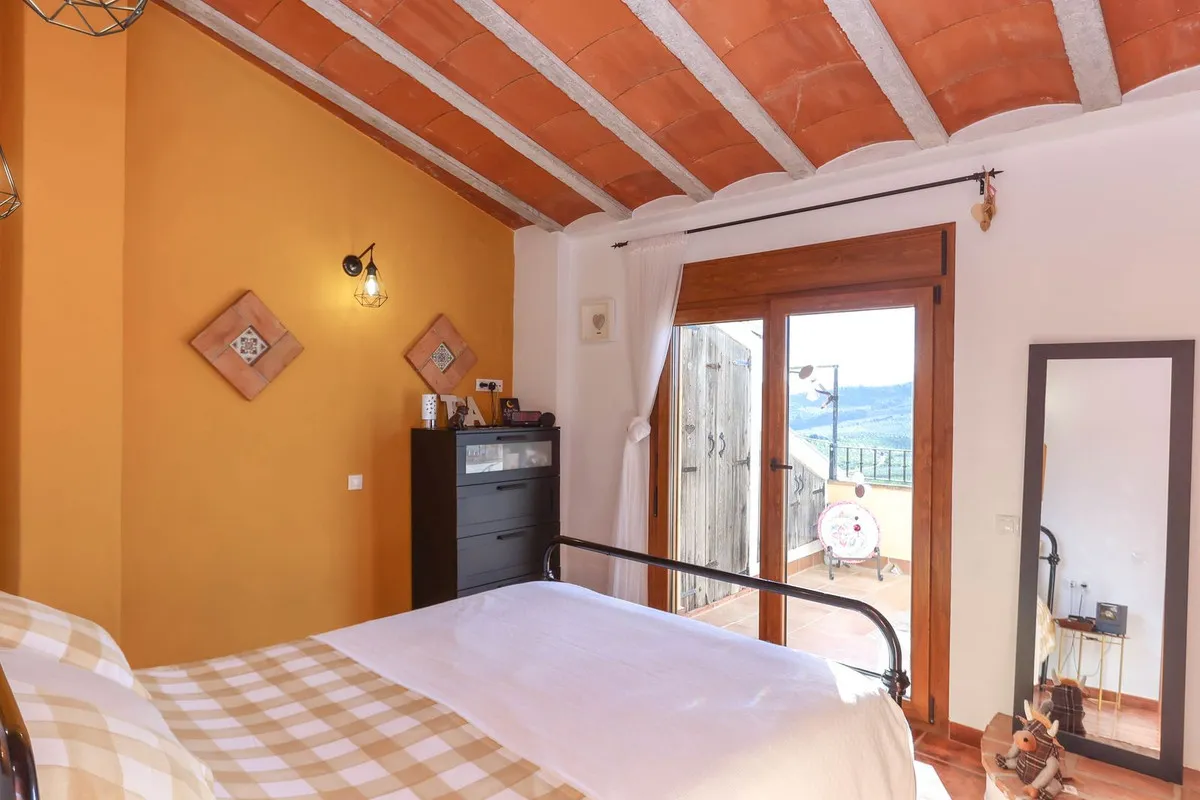 e7454db8-d63e-4589-bd58-a1f8933ad40b