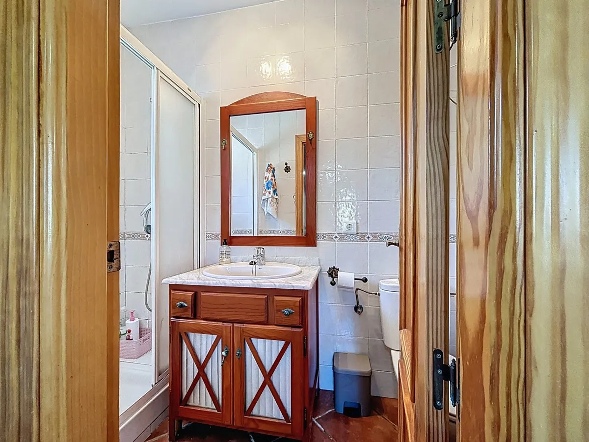 8adc9ddd-4e30-48a4-96ba-827d371b00c5