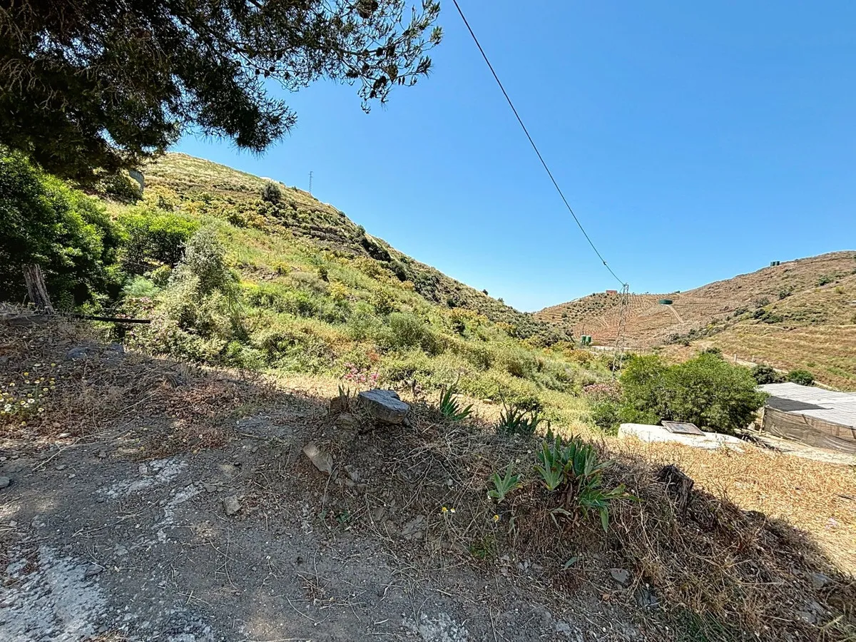 9fadfc05-d801-4640-9a50-9827e27c1d1e