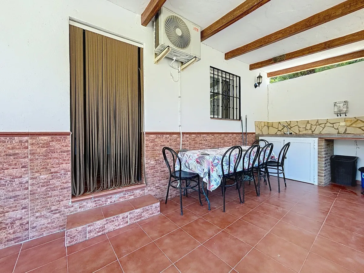 b4a8a98e-47e0-4d98-8782-d1029d12be41