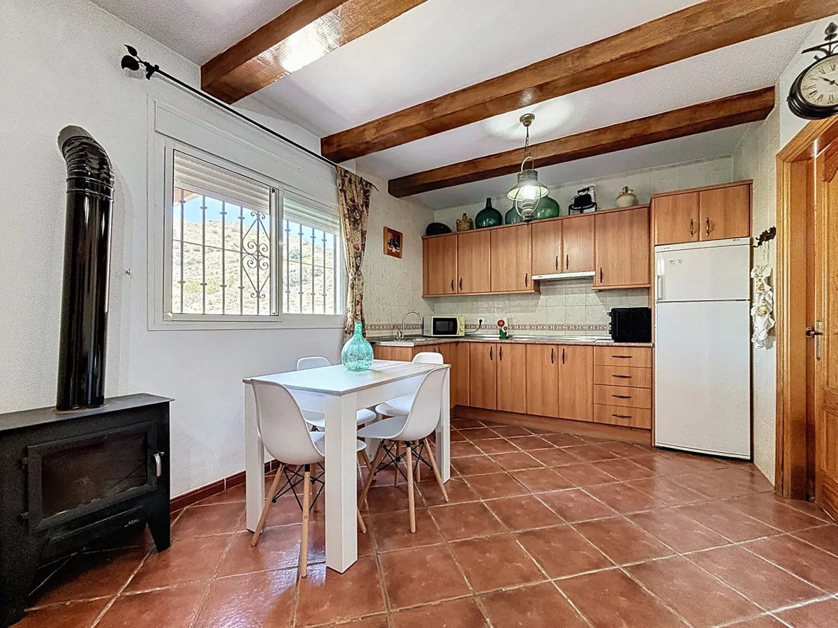 bf6a909a-e1f9-494a-9191-a03d9f3af38f