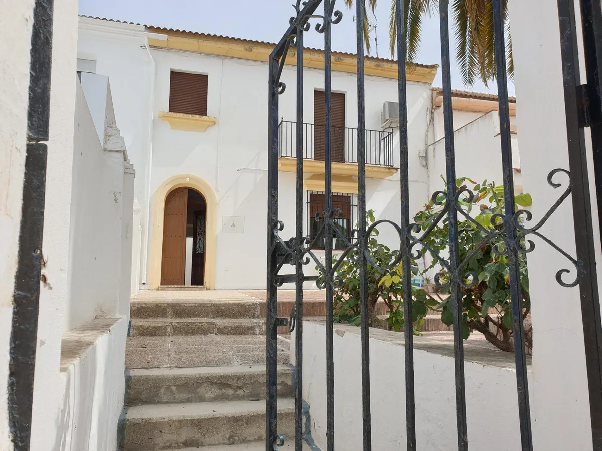 4f07f713-621d-4e5e-923c-99546d693051