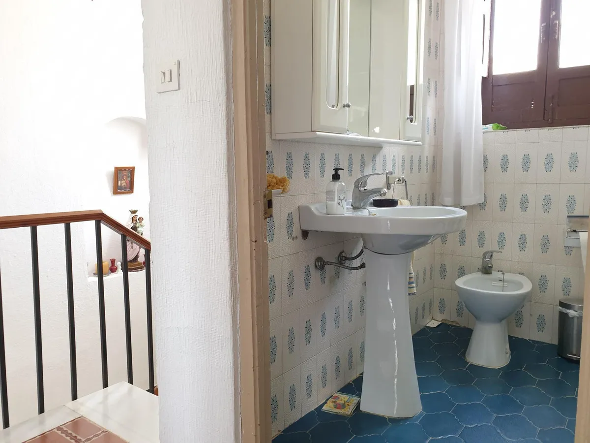 f0854ca5-edff-47fc-b25f-666f7acc4c41