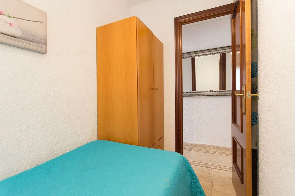 695568ff-b722-4322-991a-816bb4c013b9