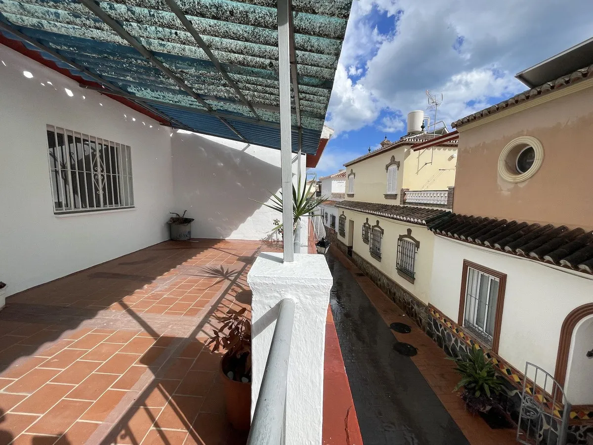 27d56203-5944-4bb7-86f2-92eb1617fe38