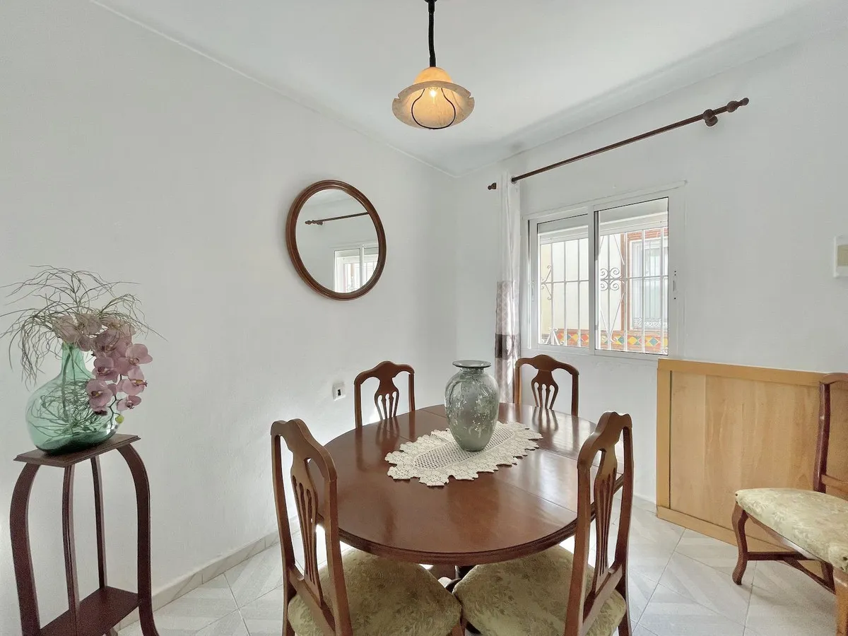 78b729e0-3581-4c7f-a702-1bb63f0b5f56