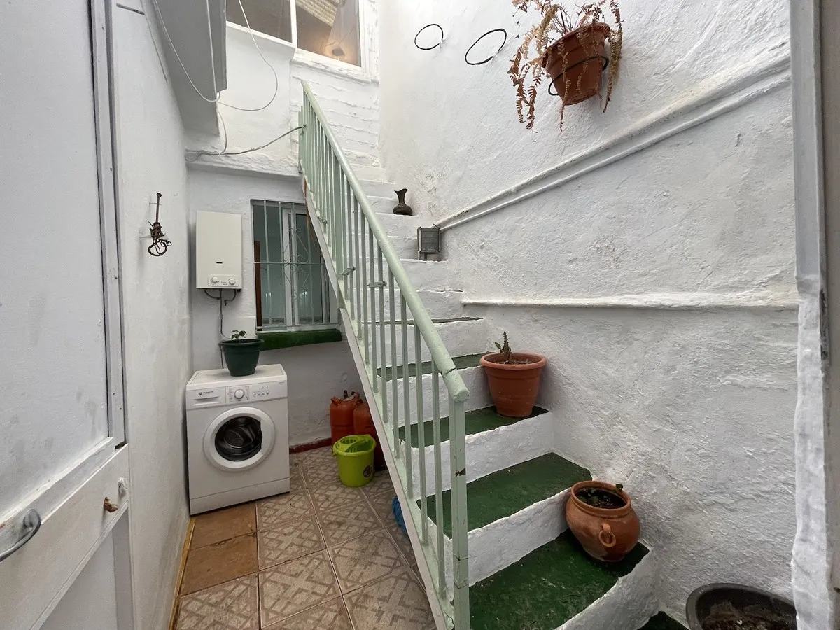 f0b4f95e-b866-441d-9314-16c5431a5854