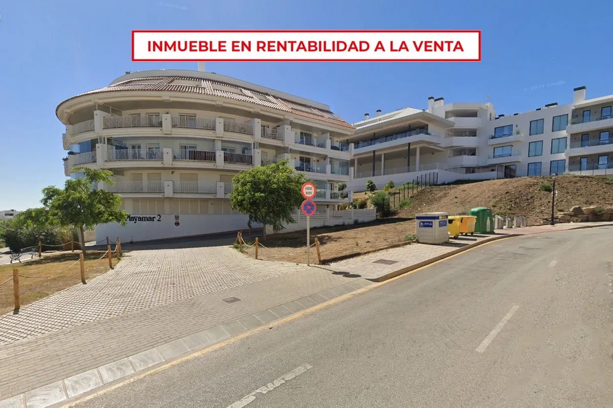Cozy Seaside Apartment in Fuengirola for Investors