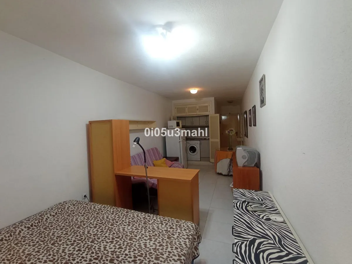 82596c6b-b8da-421f-8085-e012829bee64