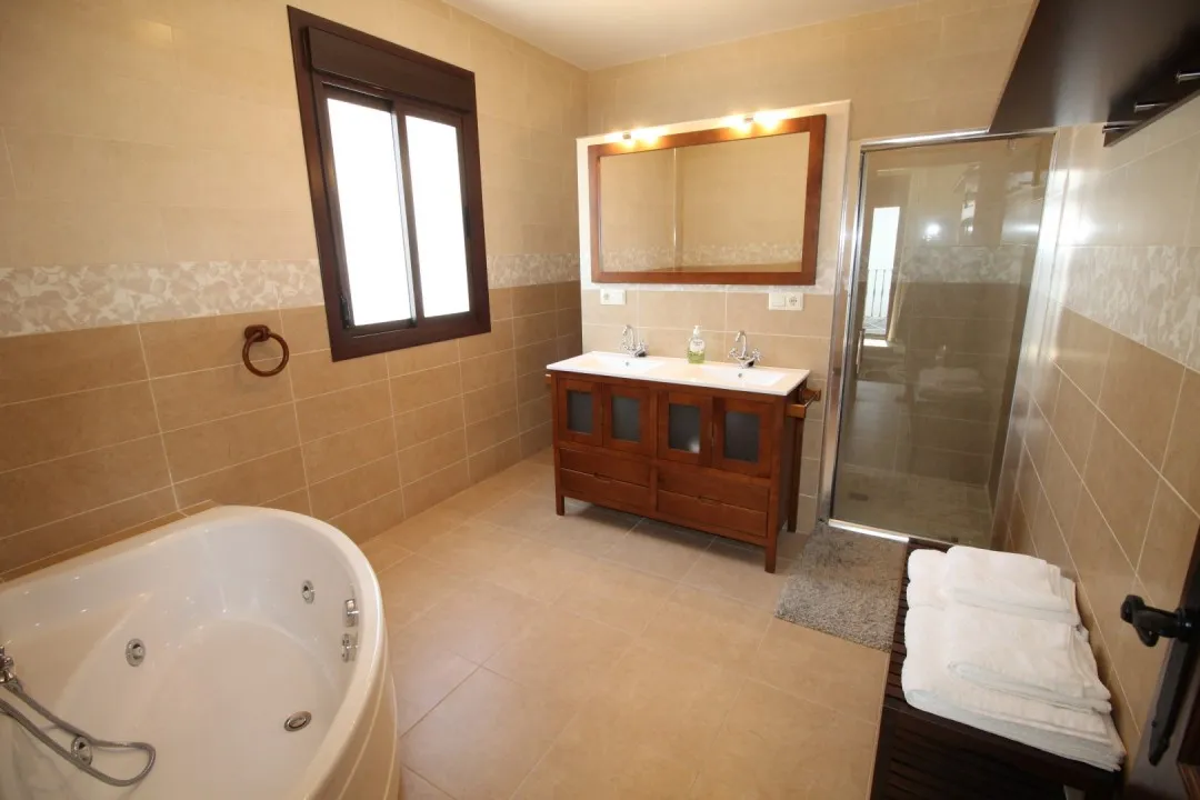 255c772d-24f2-4508-919a-7e44daed9d1e