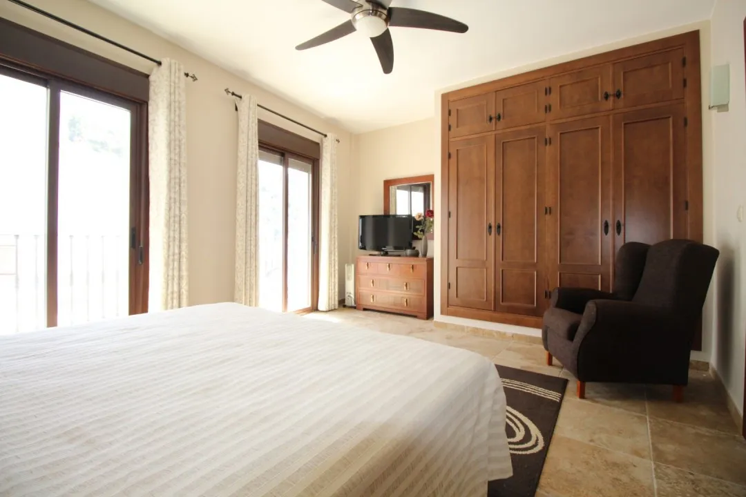 835e6097-952e-4235-a2eb-063590a156f3