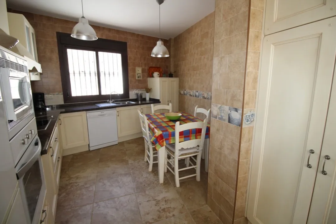 dd3f306e-621a-4497-94b0-c59fd85b2914