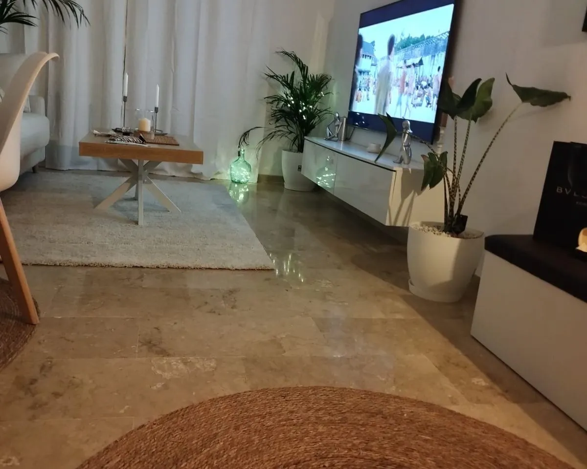 2400d0f3-e207-4512-af02-f6a51609dd64