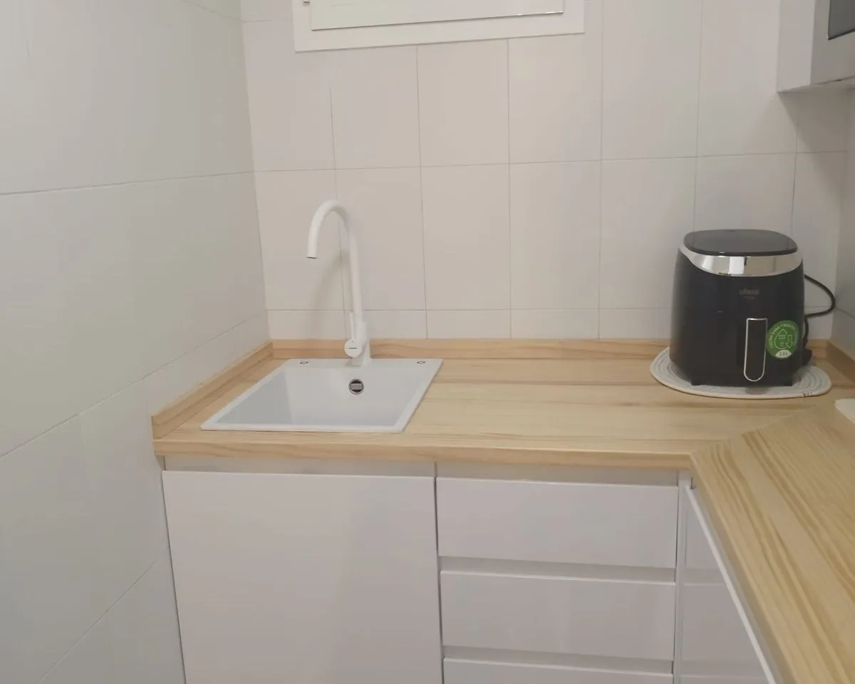 2d9cfb6c-f743-42b0-a79f-6342978b1ef2