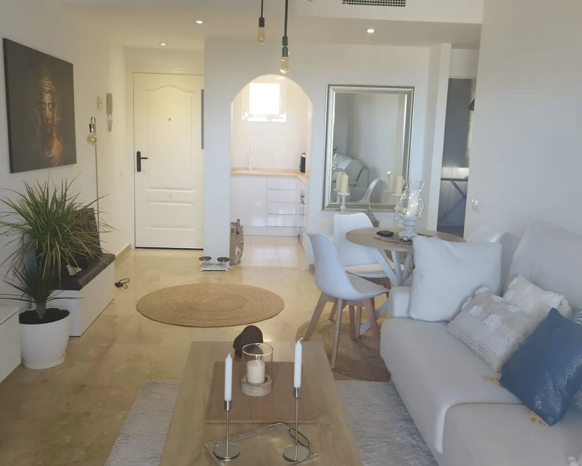 b0405b00-e295-4b52-abe4-c69eecc3ec38