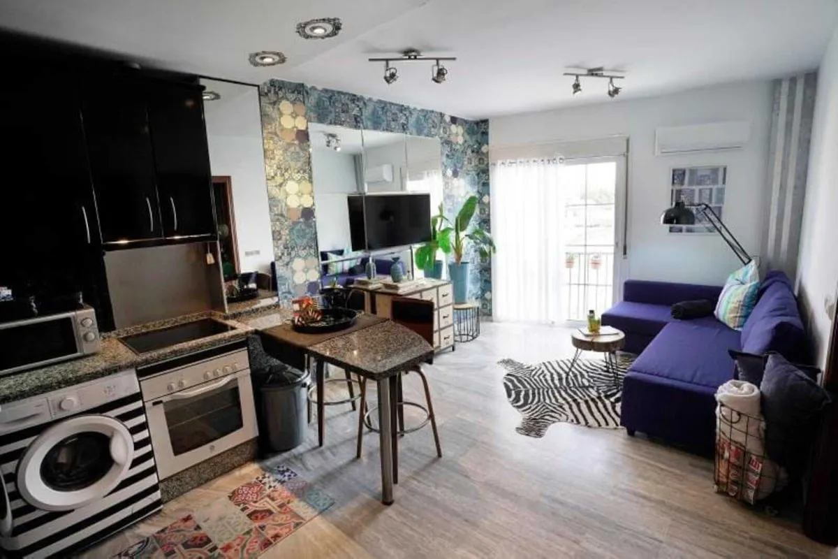 1275a2e3-7252-49ea-9d9e-38b7e3c7702c